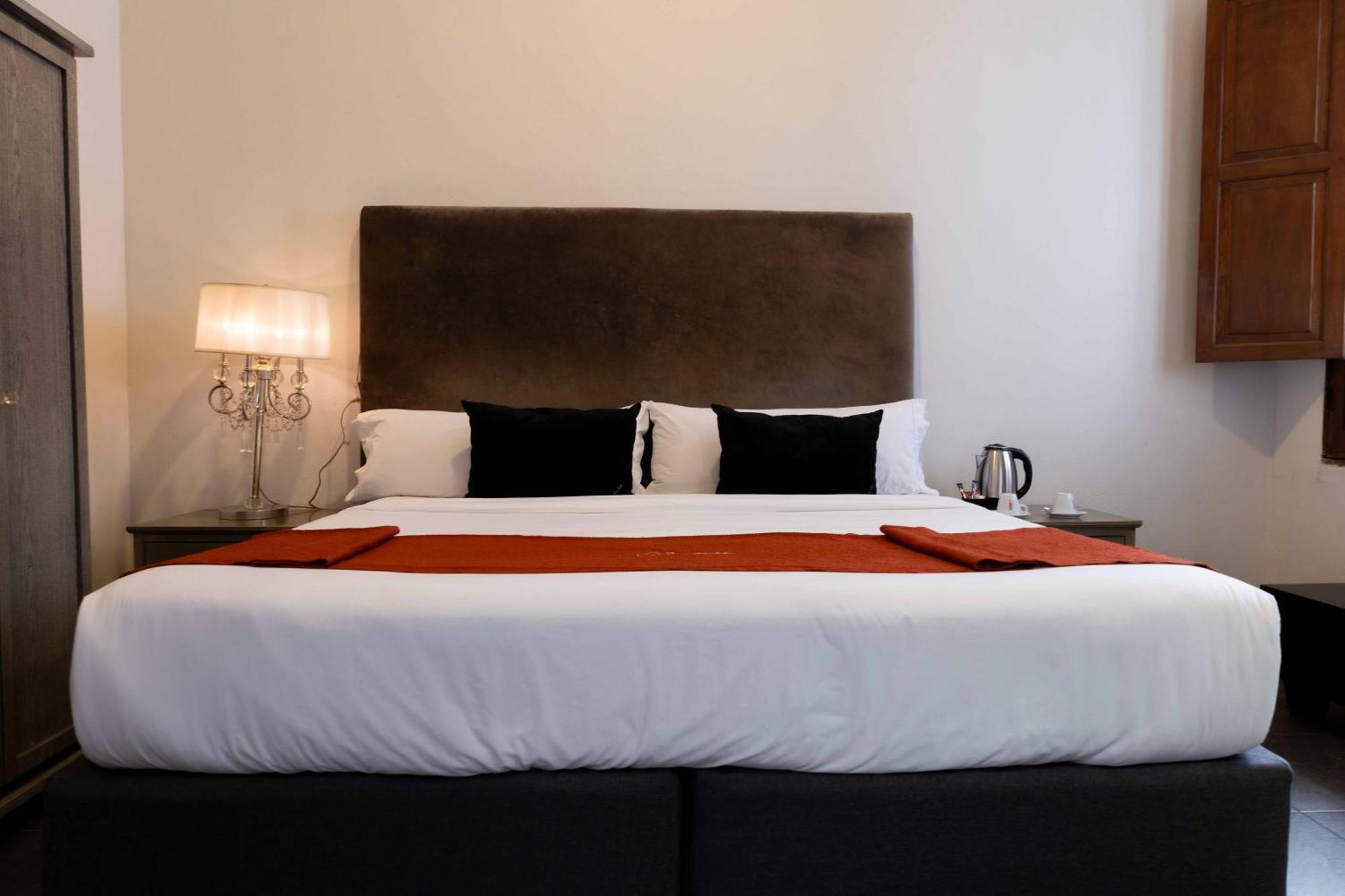 Artea Hotel Boutique (Adults Only) กัวดาลาฮารา ภายนอก รูปภาพ
